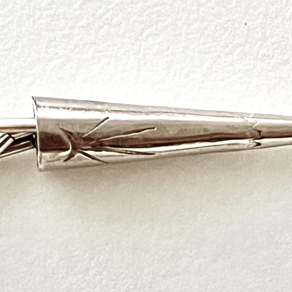 🗝️🪺Signed, Vintage 4 strand Liquid Silver Necklace with Turquoise accent beads - Picture 4 of 9